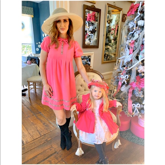 Meet your Posher, Whitney - Picture 3 of 4